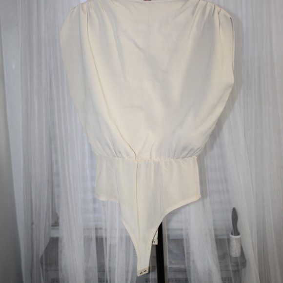 ASTR the Label Cream Pleated Bodysuit. Sz. S - Picture 6 of 8